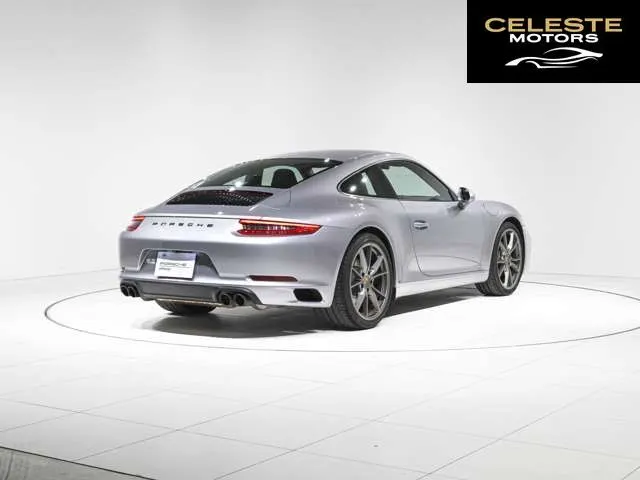 PORSCHE 911 2018 — photo 2 sur 8