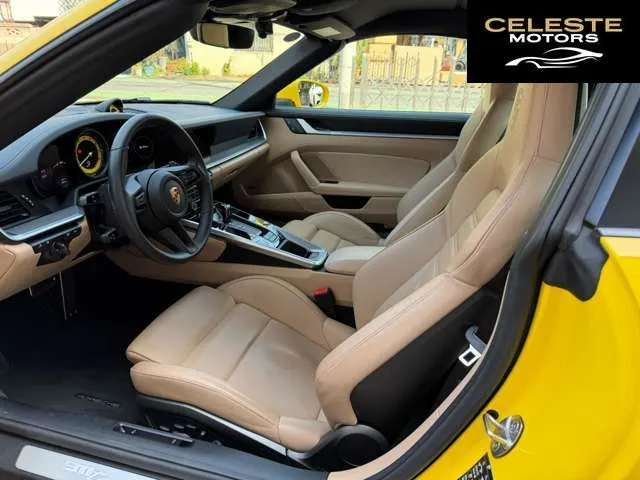 PORSCHE 911 2023 — photo 3 sur 8