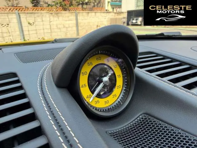 PORSCHE 911 2023 — photo 5 sur 8