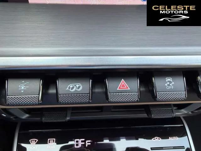 PORSCHE 911 2023 — photo 8 sur 8