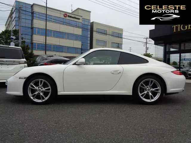 PORSCHE 911 2010 — photo 2 sur 8