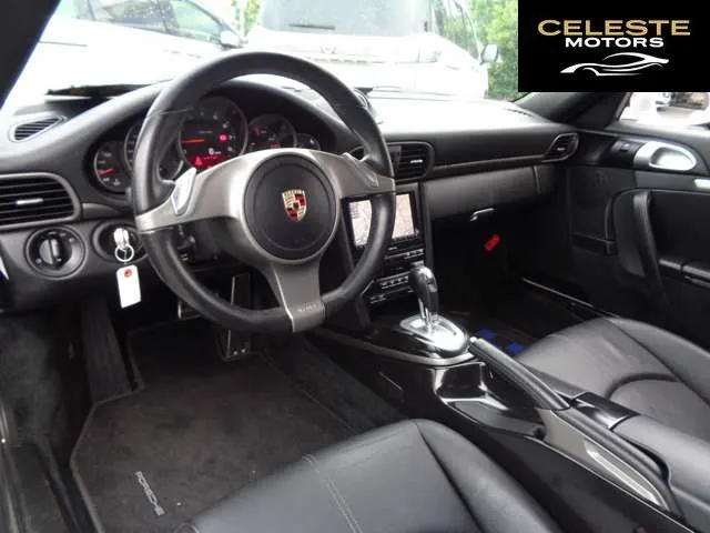 PORSCHE 911 2010 — photo 3 sur 8