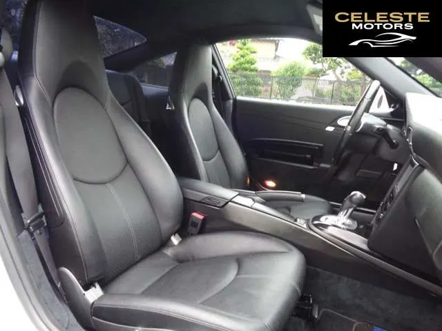 PORSCHE 911 2010 — photo 4 sur 8