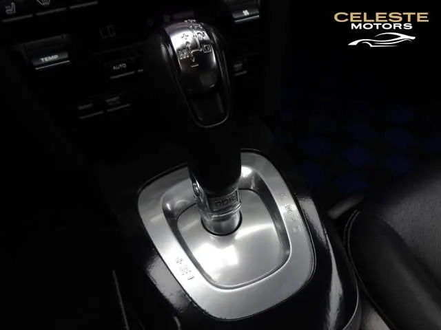 PORSCHE 911 2010 — photo 7 sur 8
