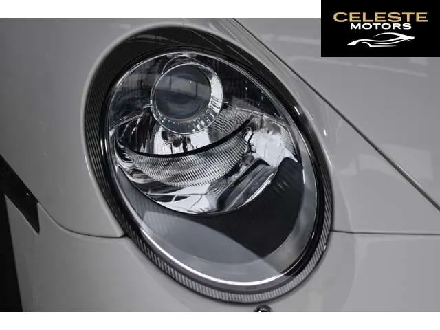 PORSCHE 911 2004 — photo 7 sur 8