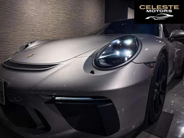 PORSCHE 911 2018 — photo 2 sur 8