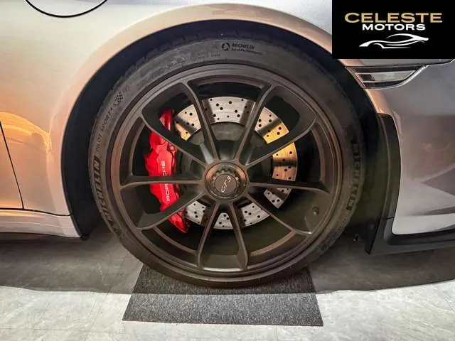 PORSCHE 911 2018 — photo 3 sur 8