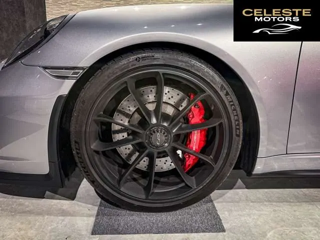 PORSCHE 911 2018 — photo 6 sur 8