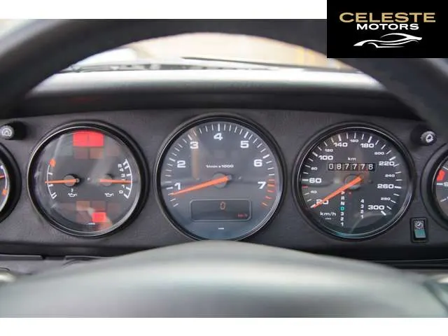 PORSCHE 911 1996 — photo 8 sur 8