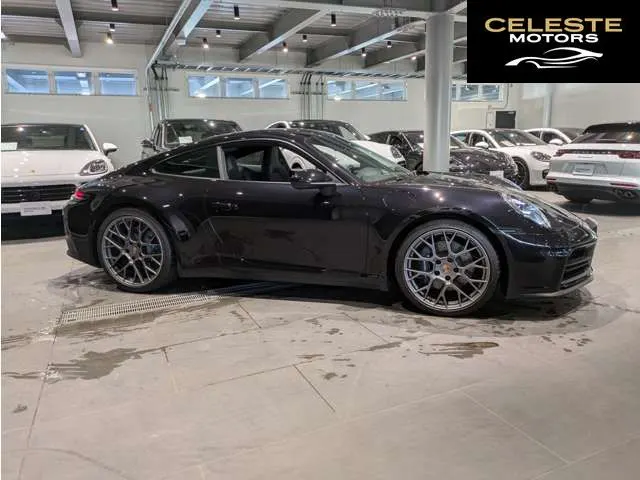 PORSCHE 911 2024 — photo 2 sur 8