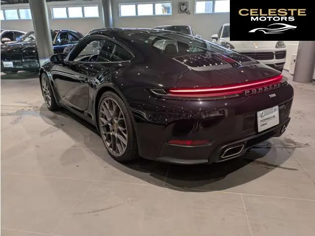PORSCHE 911 2024 — photo 5 sur 8