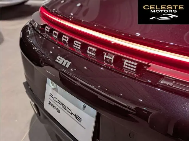 PORSCHE 911 2024 — photo 6 sur 8