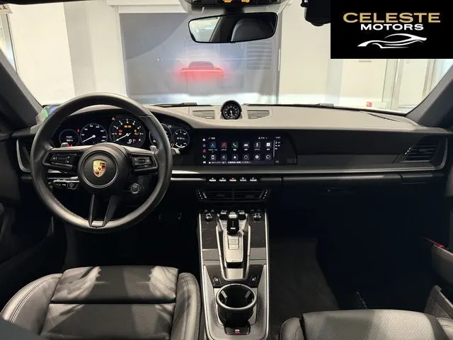 PORSCHE 911 2022 — photo 4 sur 8
