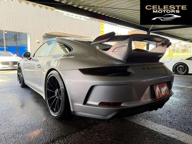 PORSCHE 911 2018 — photo 2 sur 8