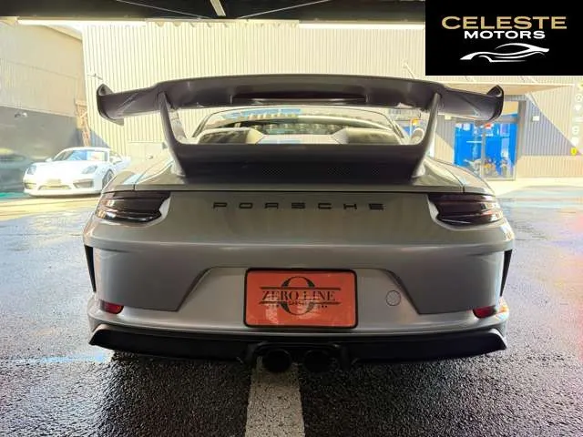 PORSCHE 911 2018 — photo 3 sur 8