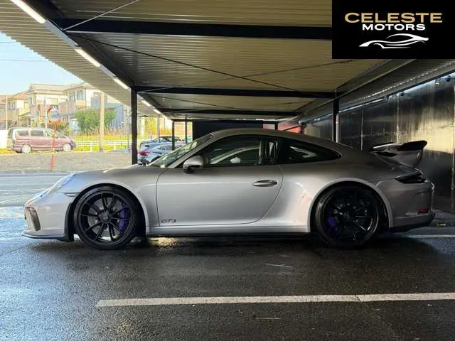 PORSCHE 911 2018 — photo 4 sur 8