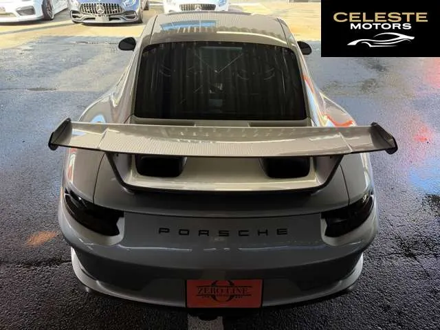 PORSCHE 911 2018 — photo 7 sur 8