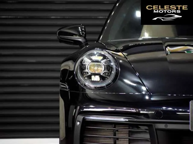 PORSCHE 911 2022 — photo 6 sur 8
