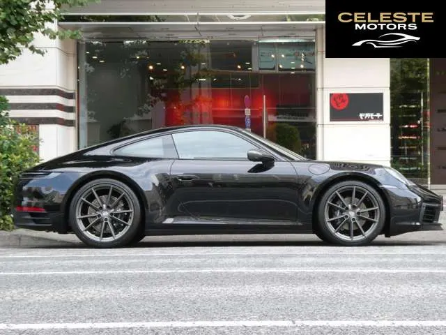 PORSCHE 911 2023 — photo 3 sur 8
