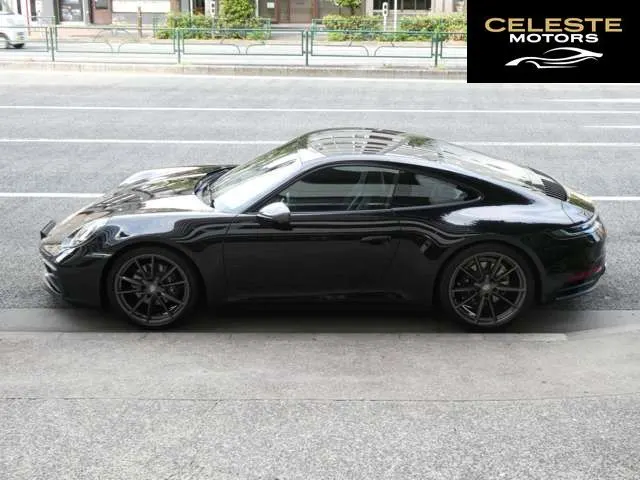 PORSCHE 911 2023 — photo 7 sur 8