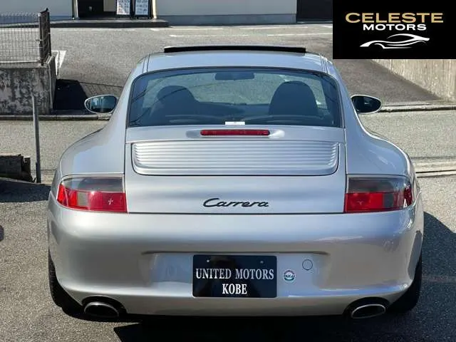 PORSCHE 911 2004 — photo 6 sur 8