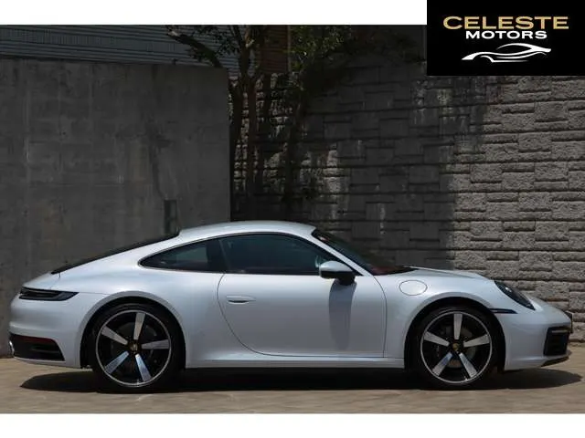 PORSCHE 911 2024 — photo 2 sur 8