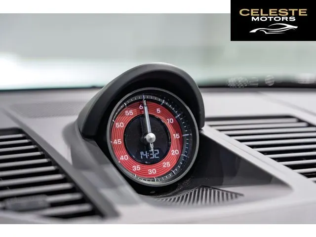 PORSCHE 911 2024 — photo 5 sur 8