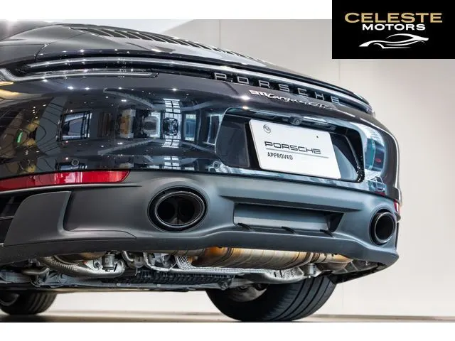 PORSCHE 911 2024 — photo 8 sur 8