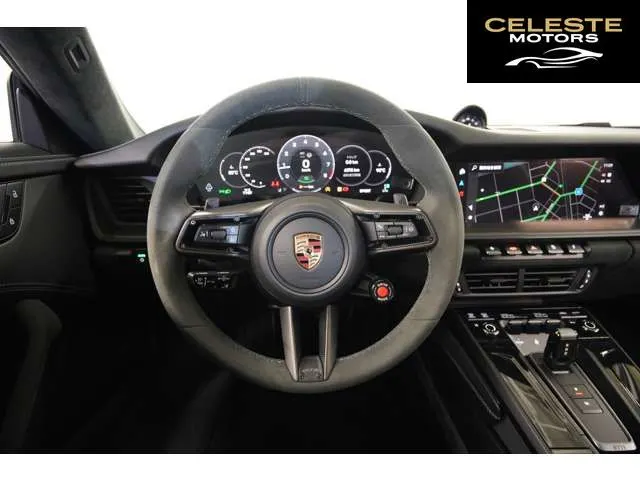 PORSCHE 911 2025 — photo 6 sur 8