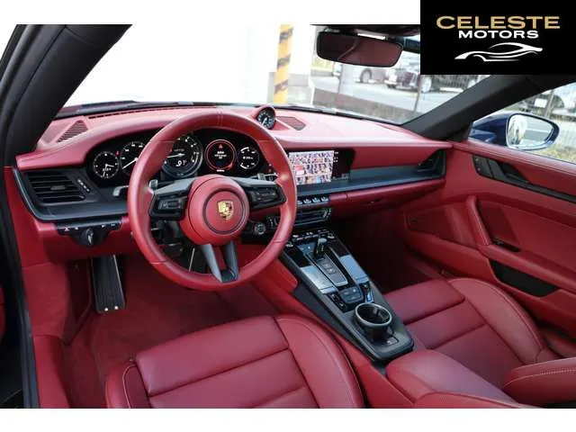 PORSCHE 911 2022 — photo 2 sur 8