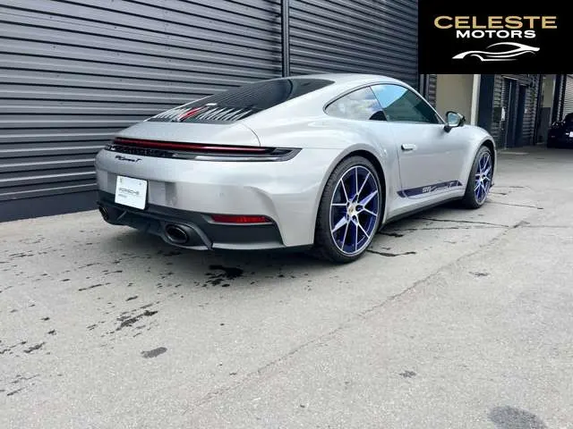 PORSCHE 911 2025 — photo 3 sur 8