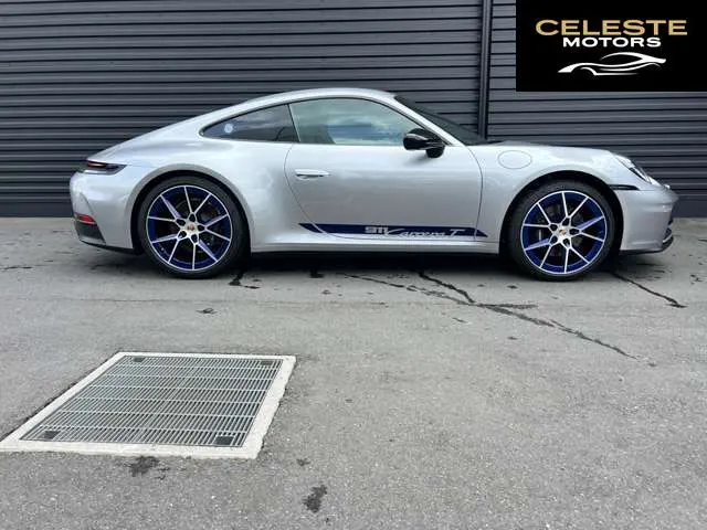 PORSCHE 911 2025 — photo 4 sur 8