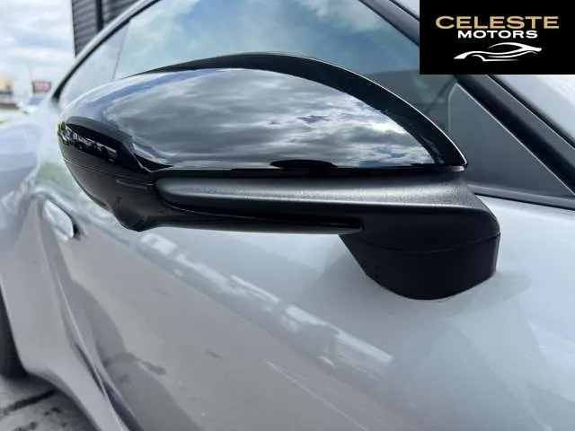 PORSCHE 911 2025 — photo 7 sur 8