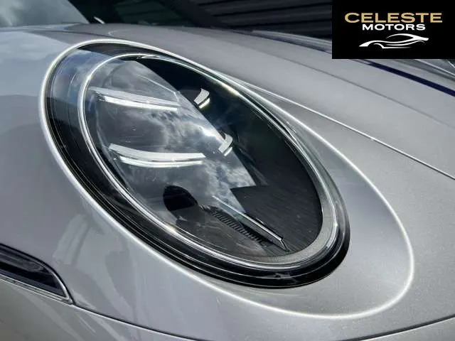 PORSCHE 911 2025 — photo 8 sur 8