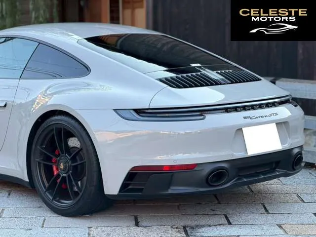 PORSCHE 911 2023 — photo 5 sur 8