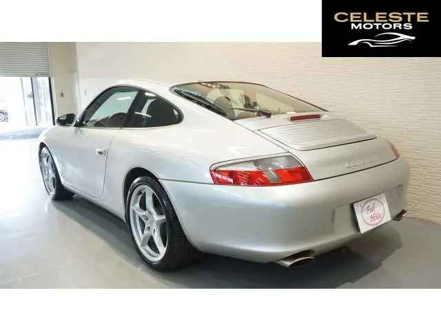 PORSCHE 911 2002 — photo 4 sur 8