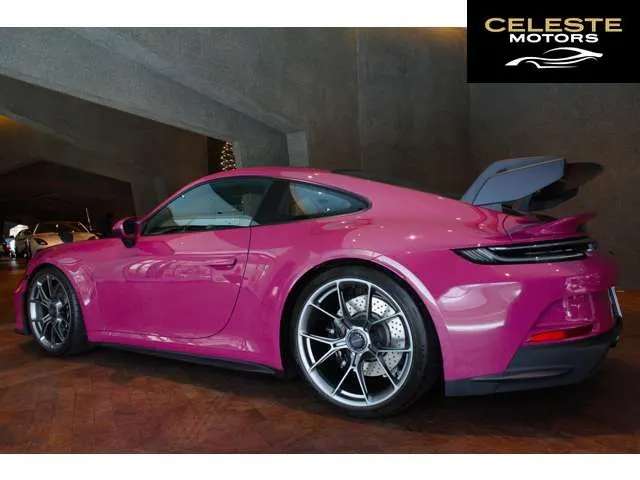 PORSCHE 911 2024 — photo 2 sur 8
