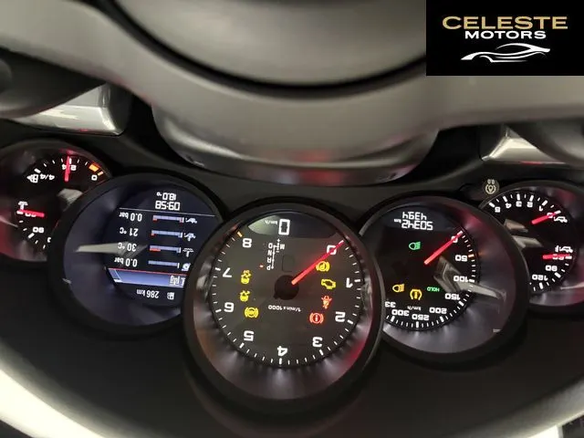 PORSCHE 911 2016 — photo 6 sur 8