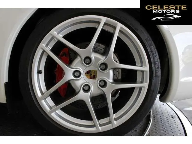 PORSCHE 911 2010 — photo 4 sur 8
