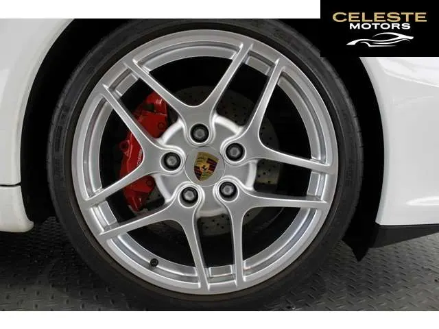 PORSCHE 911 2010 — photo 6 sur 8