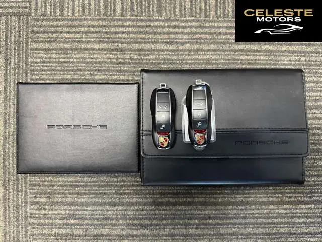 PORSCHE 911 2014 — photo 8 sur 8