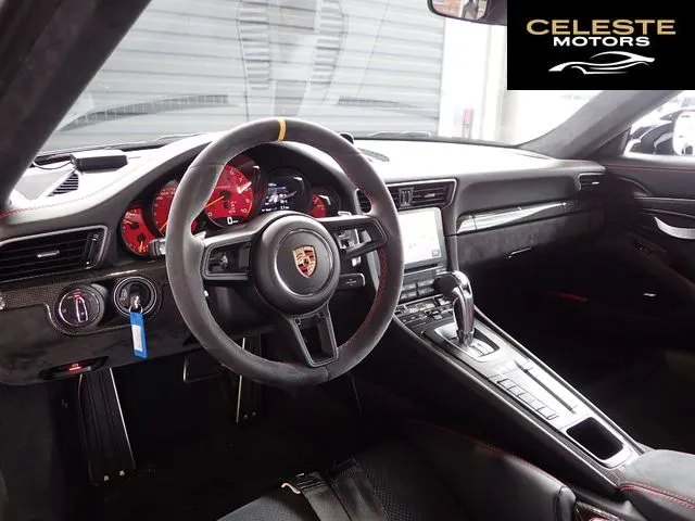 PORSCHE 911 2019 — photo 7 sur 8