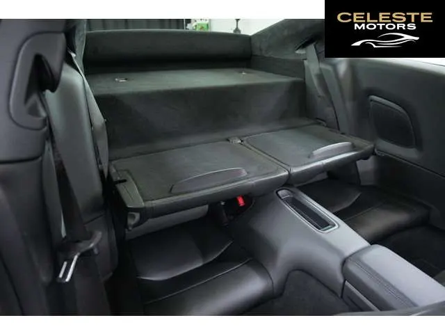 PORSCHE 911 2018 — photo 6 sur 8