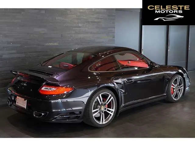 PORSCHE 911 2010 — photo 3 sur 8