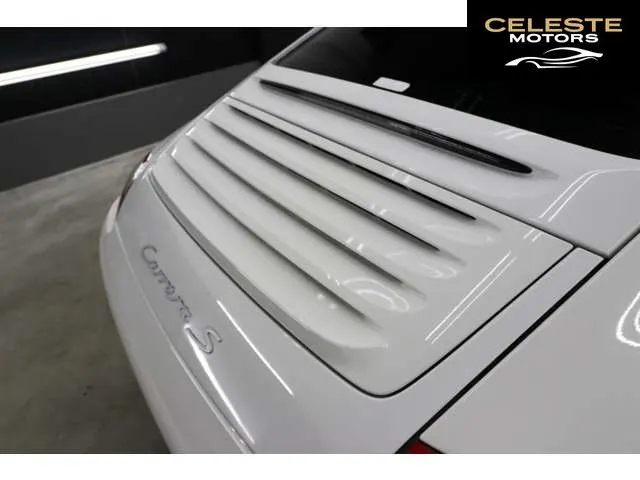 PORSCHE 911 2005 — photo 7 sur 8