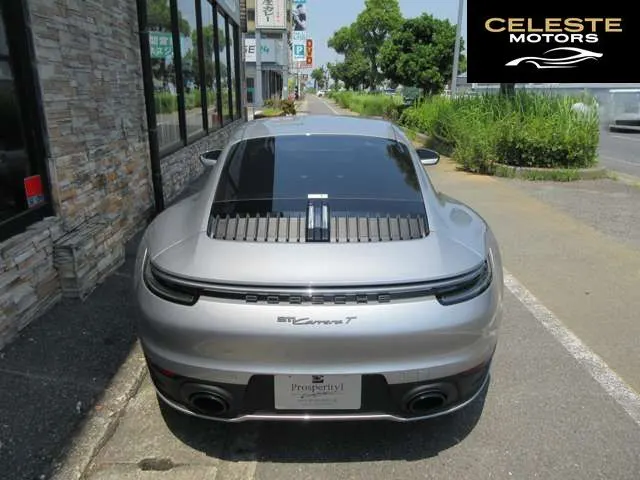 PORSCHE 911 2024 — photo 6 sur 8