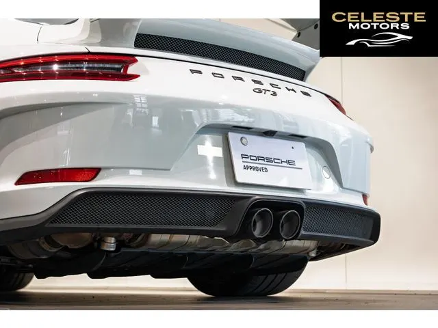 PORSCHE 911 2018 — photo 8 sur 8