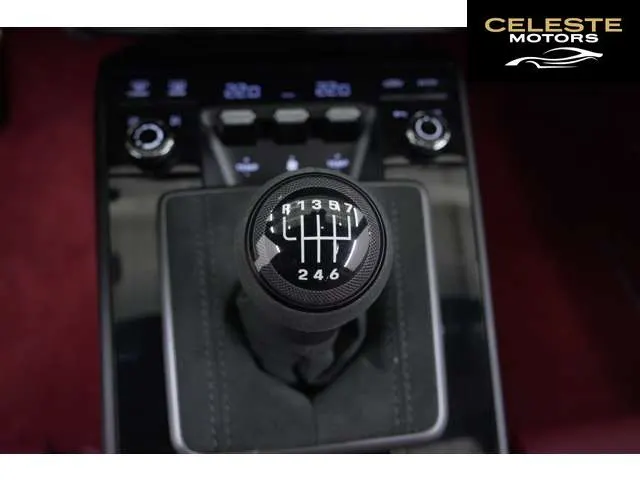 PORSCHE 911 2024 — photo 5 sur 8