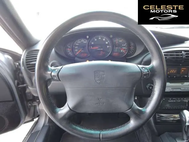 PORSCHE 911 2001 — photo 6 sur 8