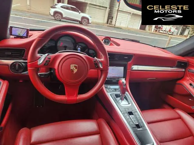 PORSCHE 911 2013 — photo 7 sur 8